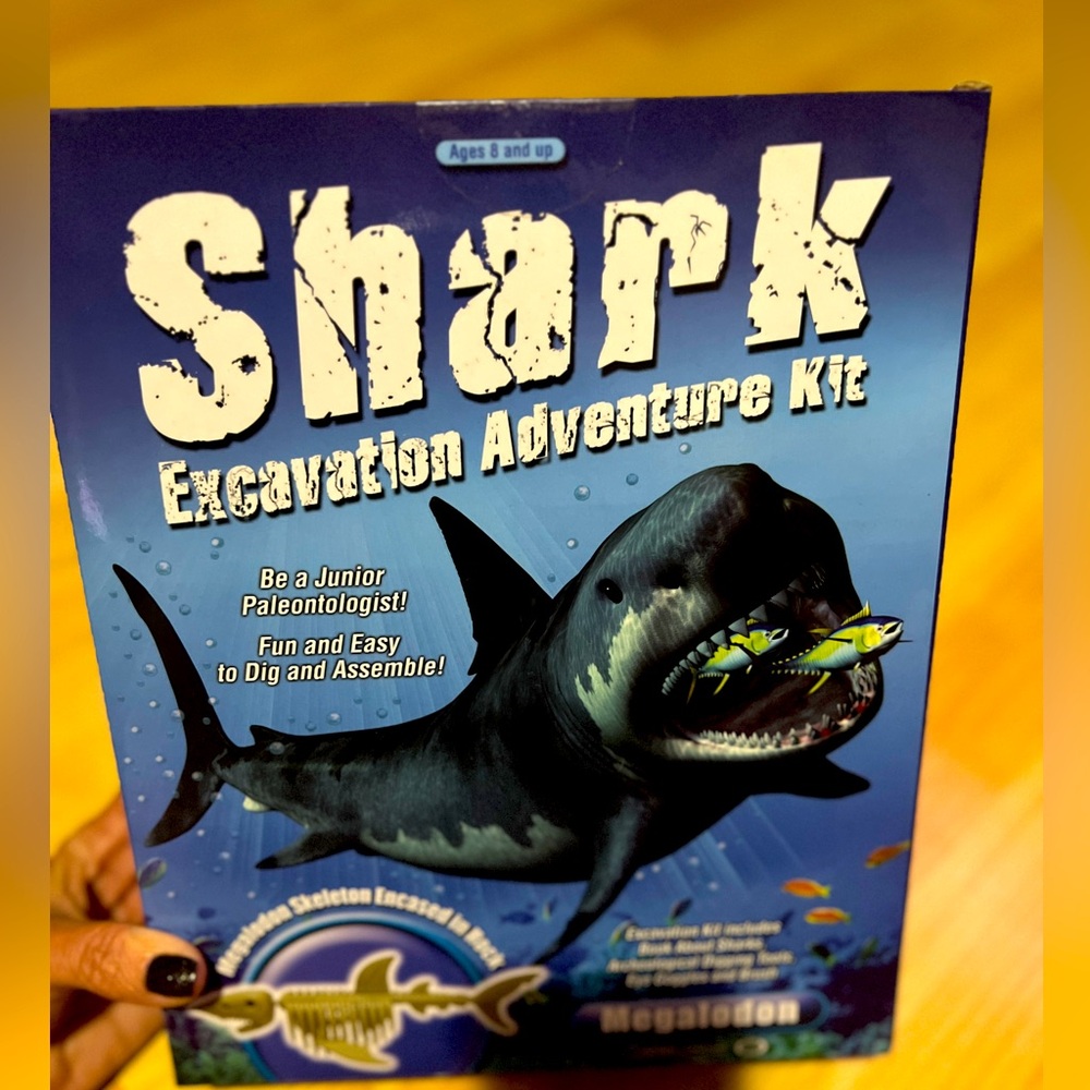 Megalodon Shark Adventure kit